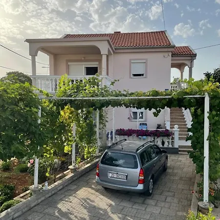 Apartmani Mirela Vrh  Exterior photo