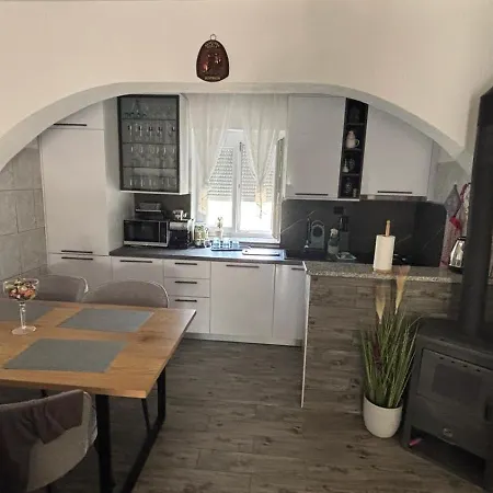 Apartmani Mirela Vrh  Exterior photo