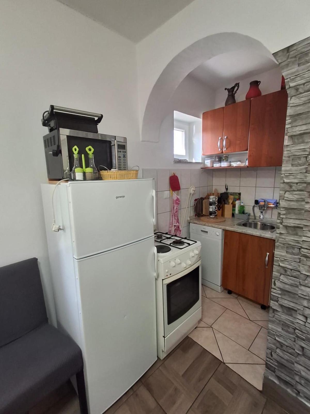 Mirela Vrh (Krk)